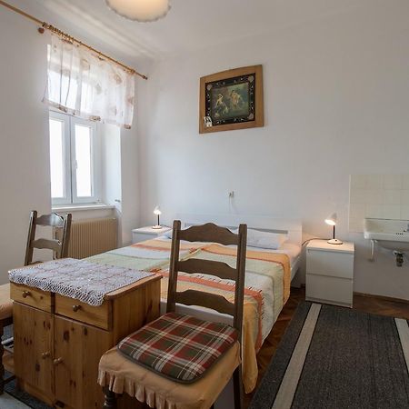 Apartments Josip By The Sea Novi Vinodolski Exterior photo