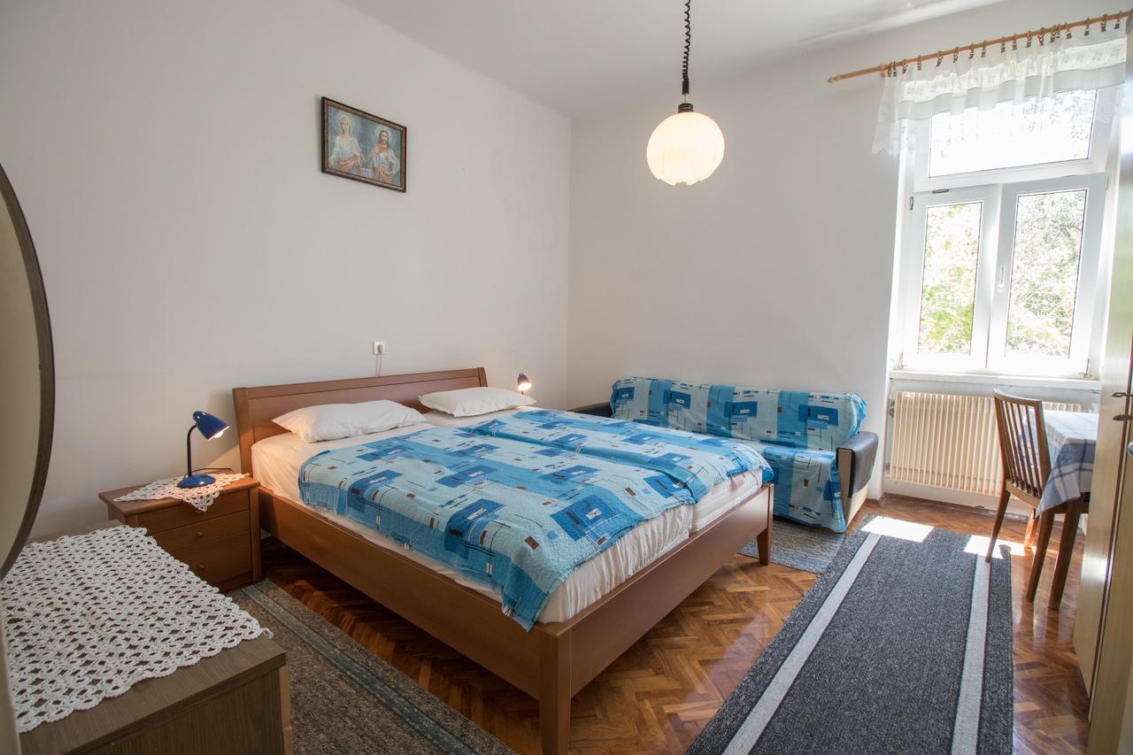 Apartments Josip By The Sea Novi Vinodolski Exterior photo