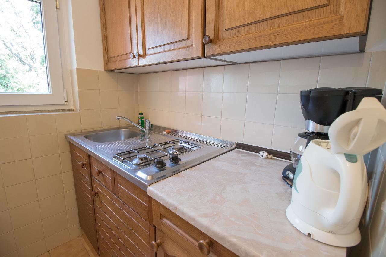 Apartments Josip By The Sea Novi Vinodolski Exterior photo